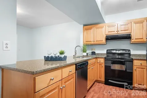 3706 Selwyn Farms Lane Charlotte NC 28209