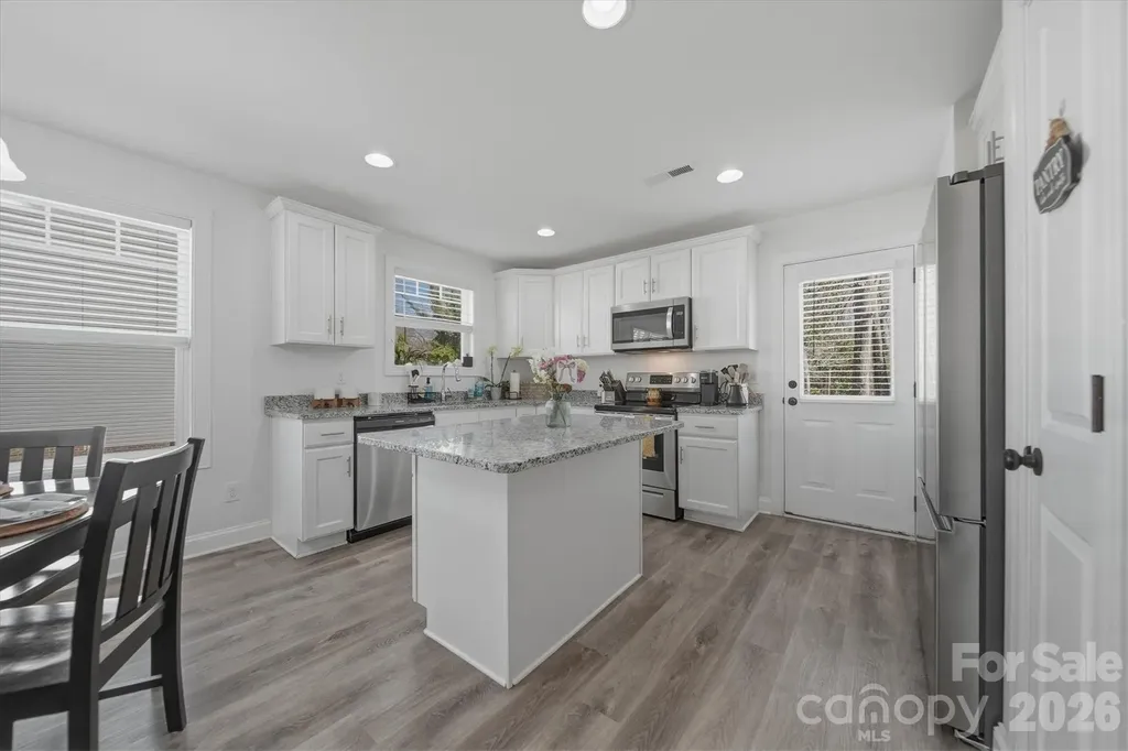 406 Ruth Avenue Kannapolis NC 28083