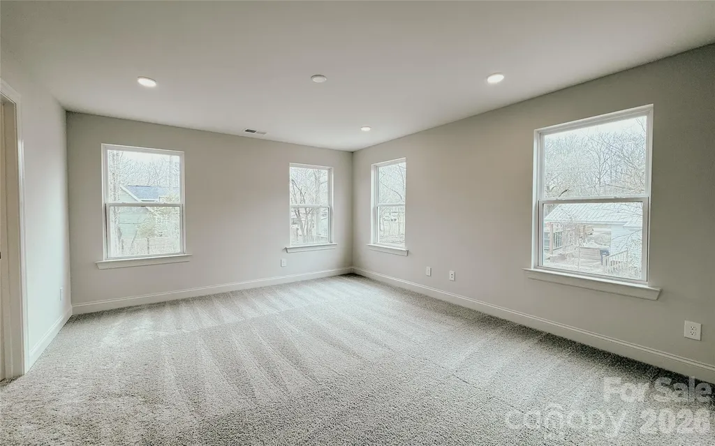304 Woodside Drive Harrisburg NC 28075