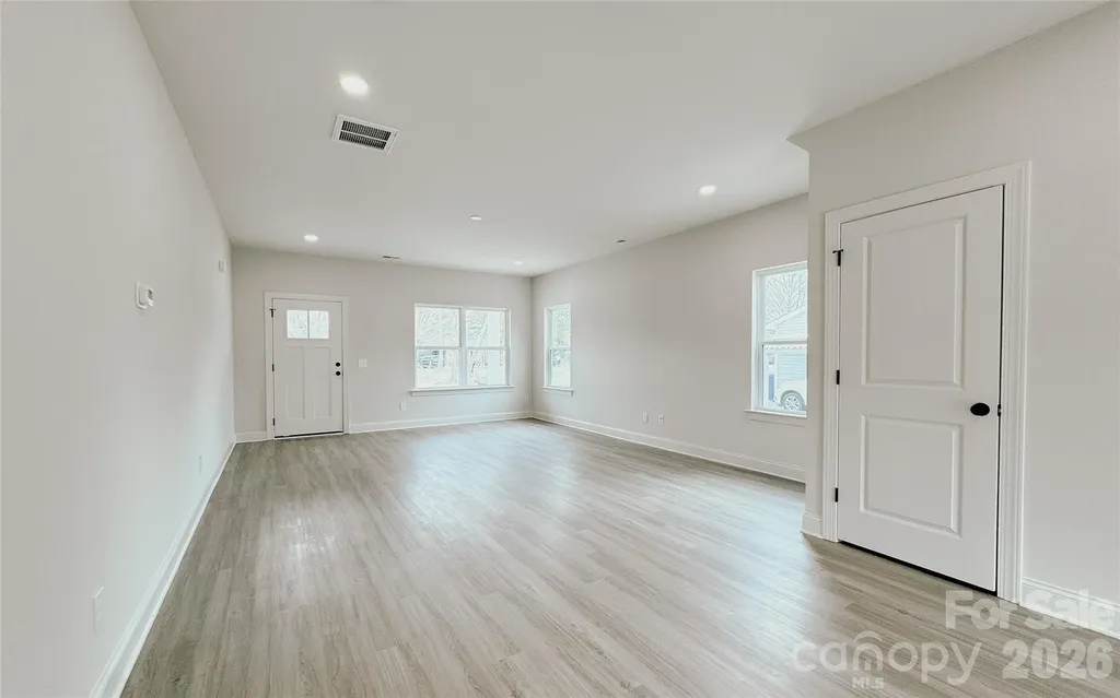 304 Woodside Drive Harrisburg NC 28075