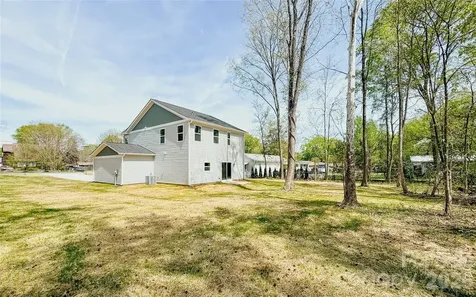 304 Woodside Drive Harrisburg NC 28075