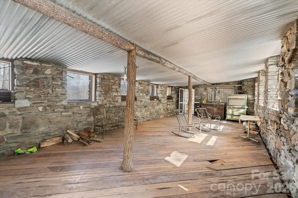 140 Wild Mountain Lane Barnardsville NC 28709