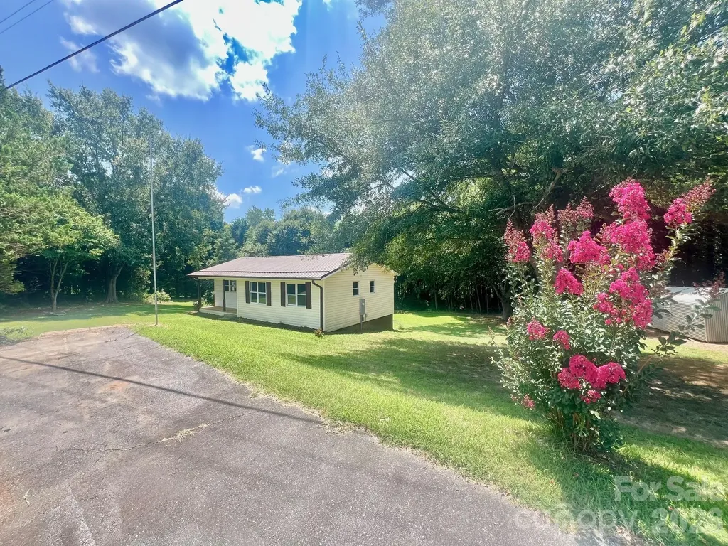 Taylorsville NC, 4506 Rink Dam Road
