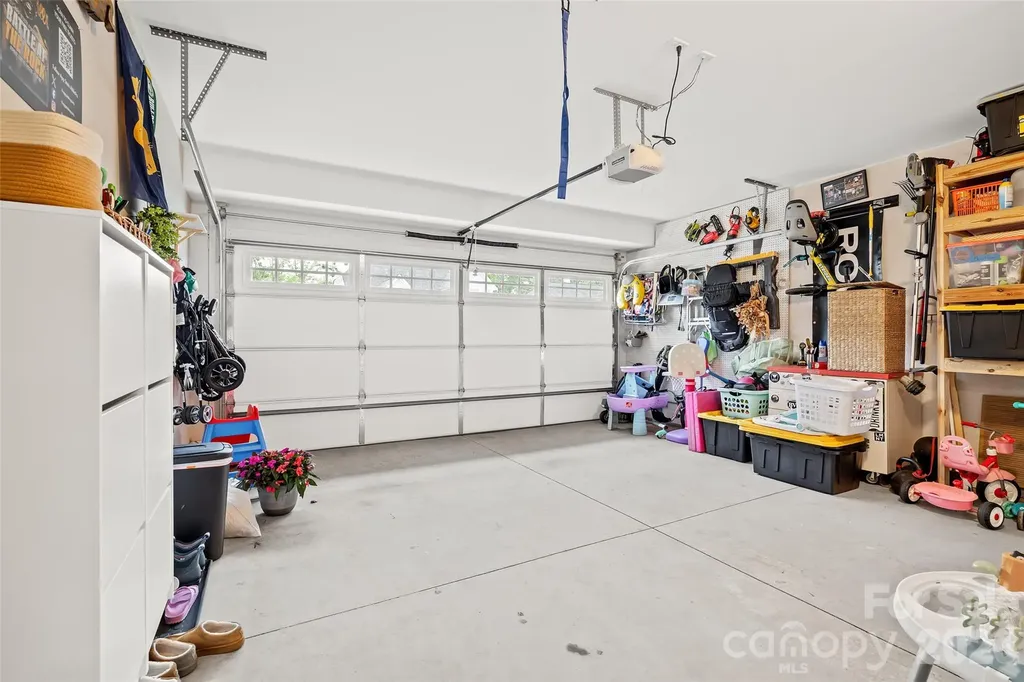 12 S Christie Court Fletcher NC 28732