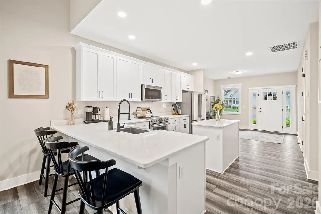 12 S Christie Court Fletcher NC 28732