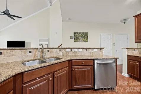 1914 Colony Line Court Charlotte NC 28210