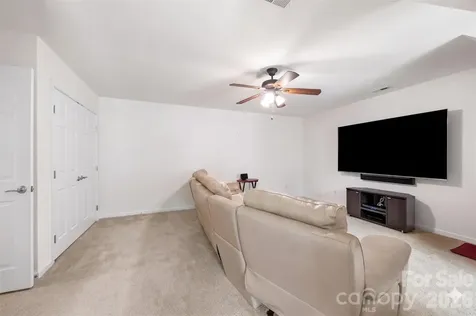 1914 Colony Line Court Charlotte NC 28210