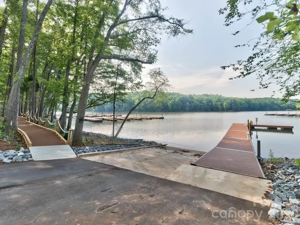 8238 Merryvale Lane Charlotte NC 28214