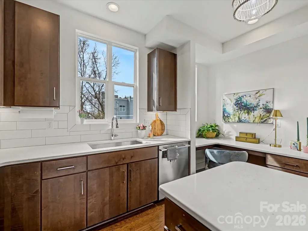 139 S Bruns Avenue Charlotte NC 28208
