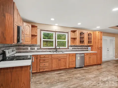 3361 47th Avenue Place NE Hickory NC 28601