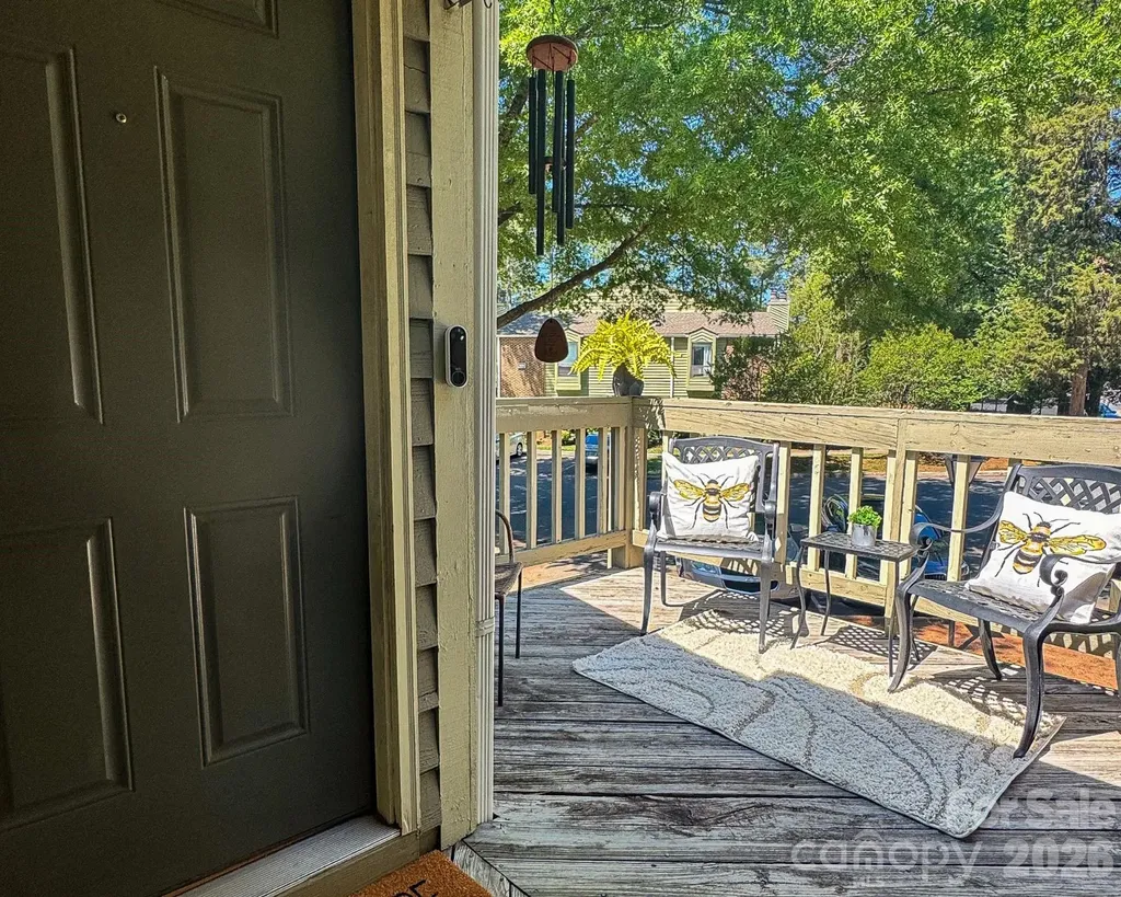 1612 Sharon Road W Charlotte NC 28210