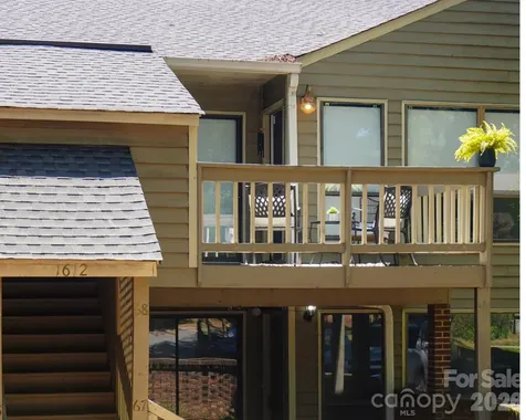 1612 Sharon Road W Charlotte NC 28210