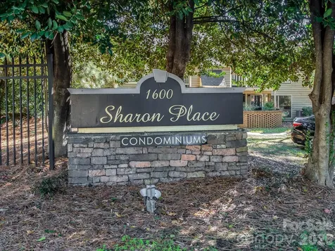 1612 Sharon Road W Charlotte NC 28210