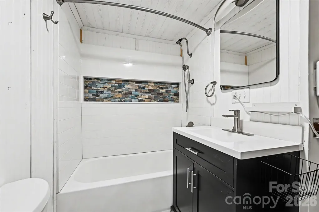 139 Blackburn Drive Grover NC 28073