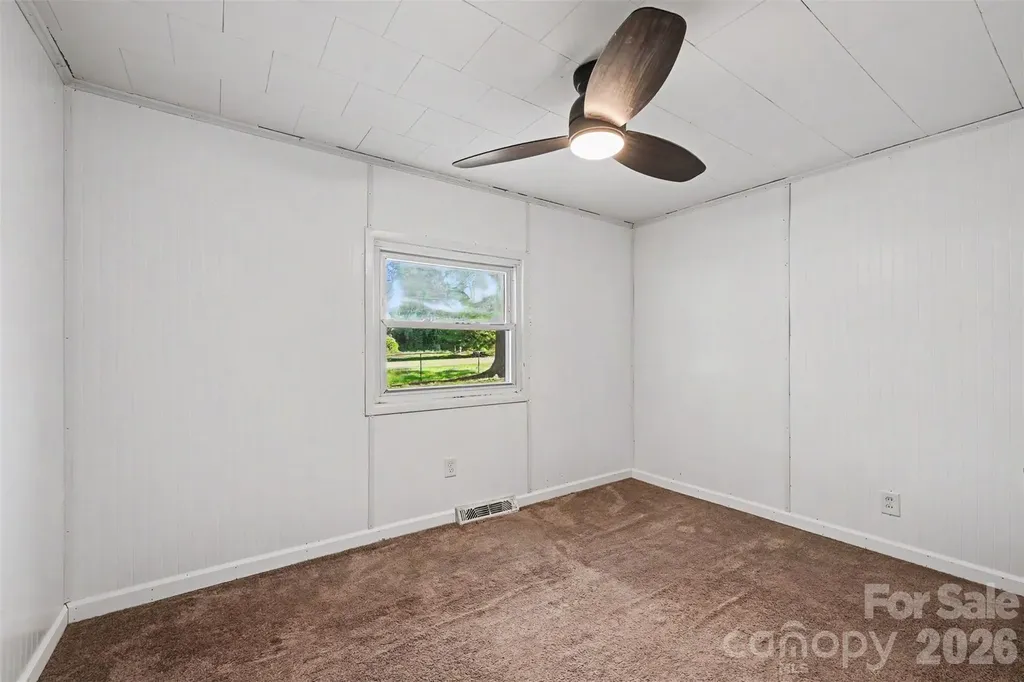 139 Blackburn Drive Grover NC 28073
