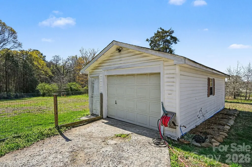 139 Blackburn Drive Grover NC 28073