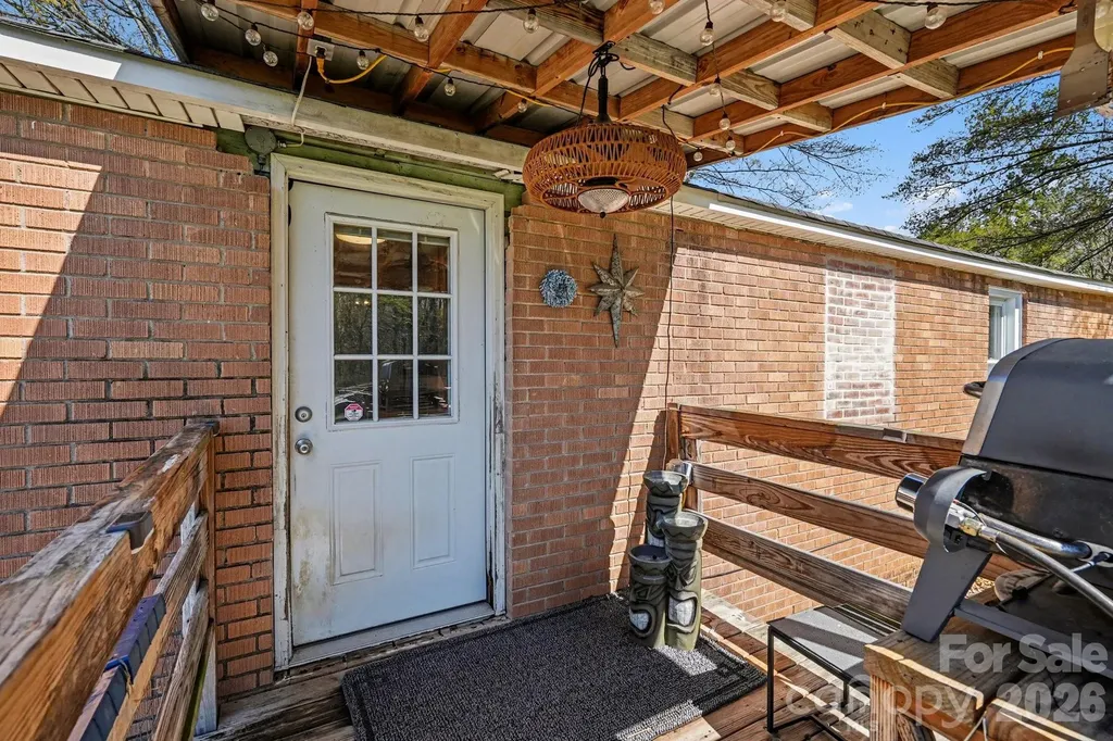 139 Blackburn Drive Grover NC 28073
