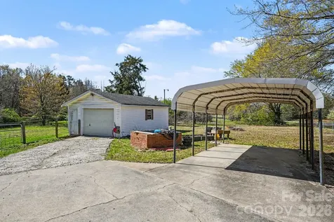 139 Blackburn Drive Grover NC 28073