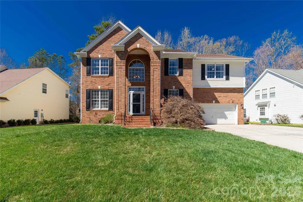 1644 Spandril Lane Fort Mill SC 29708