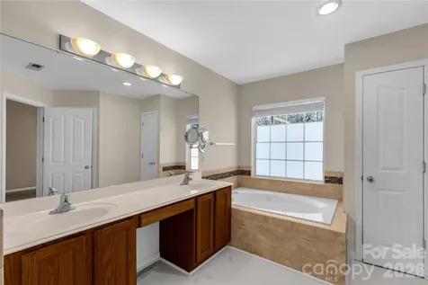 1644 Spandril Lane Fort Mill SC 29708