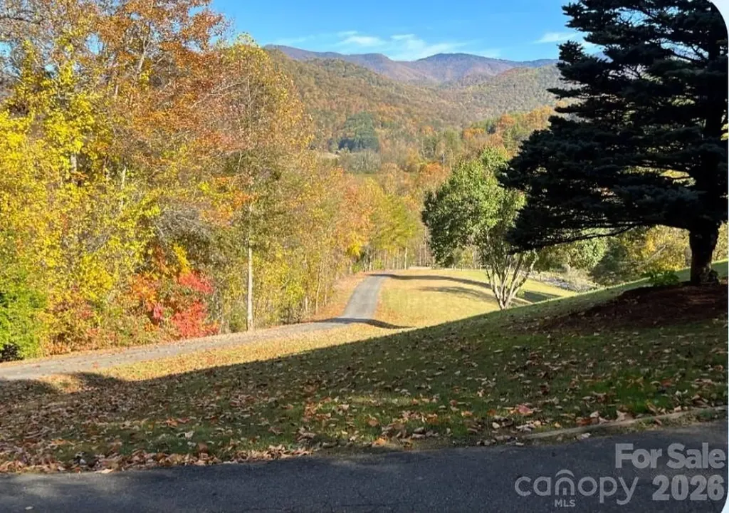 126 Hillcrest Drive Barnardsville NC 28709