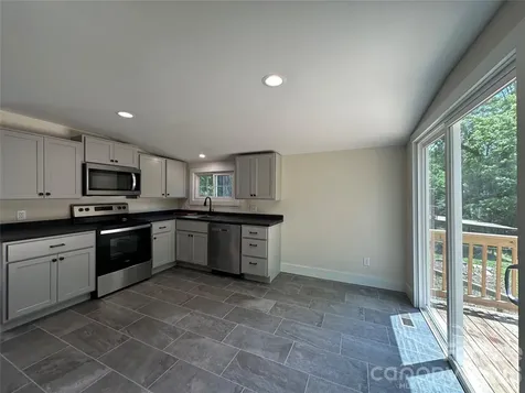 123 State Street Asheville NC 28806