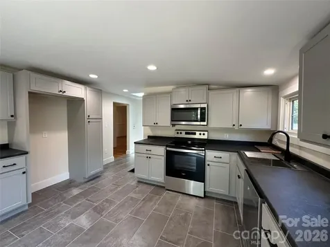 123 State Street Asheville NC 28806