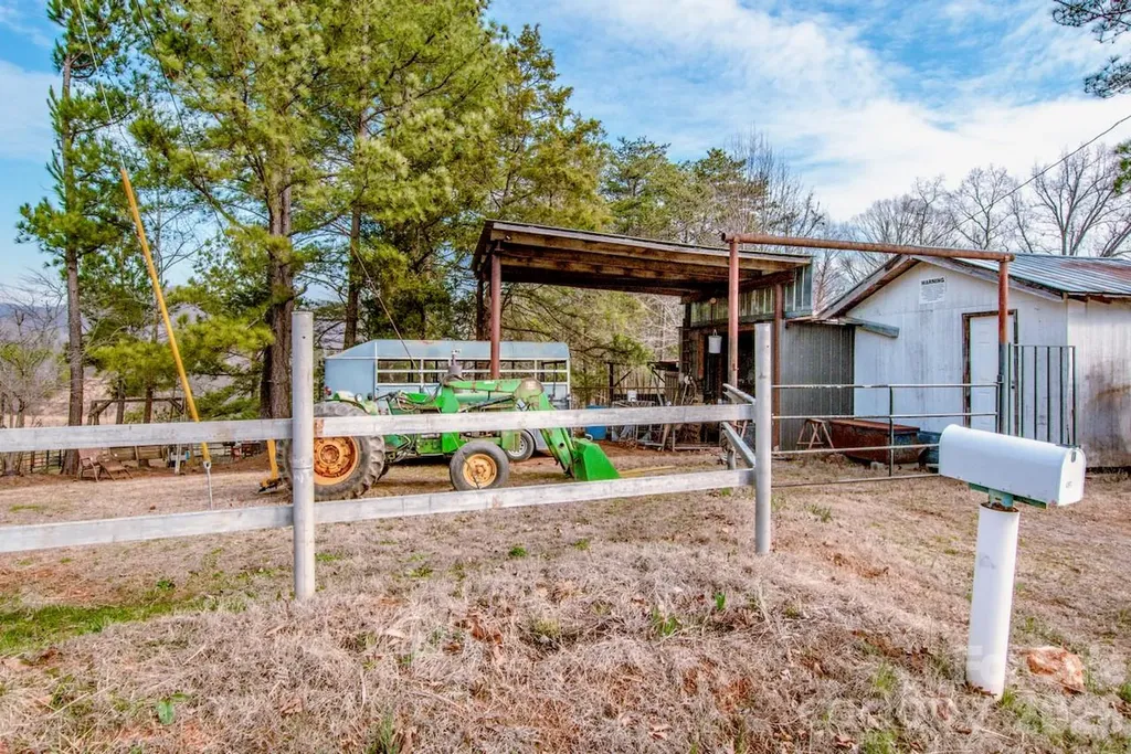 508 Liles Lane Hiddenite NC 28636