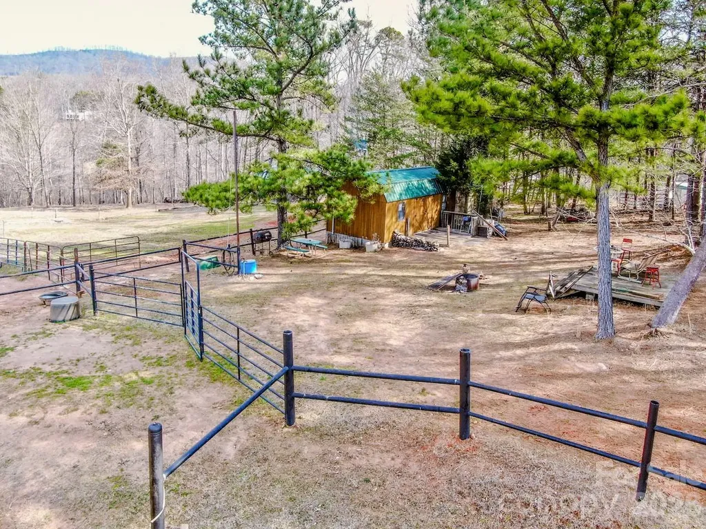 508 Liles Lane Hiddenite NC 28636