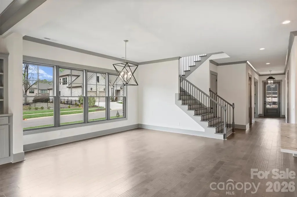 8159 Fairview Road Charlotte NC 28226