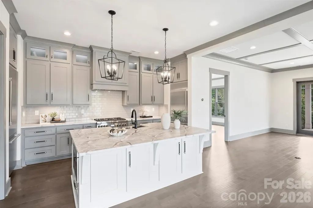 8159 Fairview Road Charlotte NC 28226