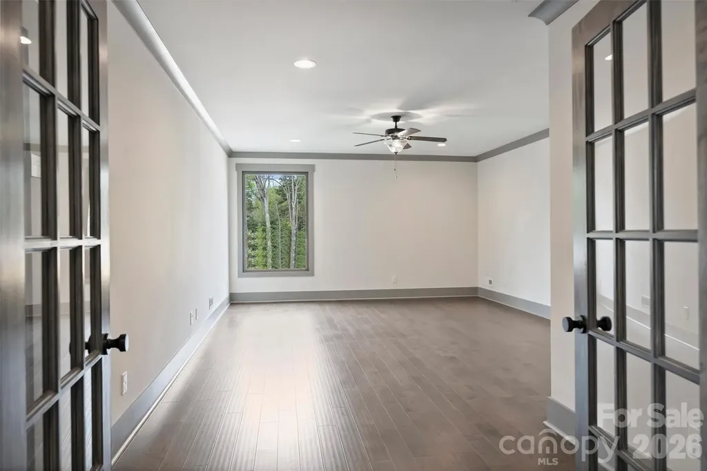 8159 Fairview Road Charlotte NC 28226