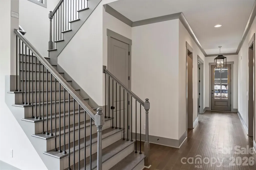 8159 Fairview Road Charlotte NC 28226