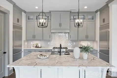 8159 Fairview Road Charlotte NC 28226