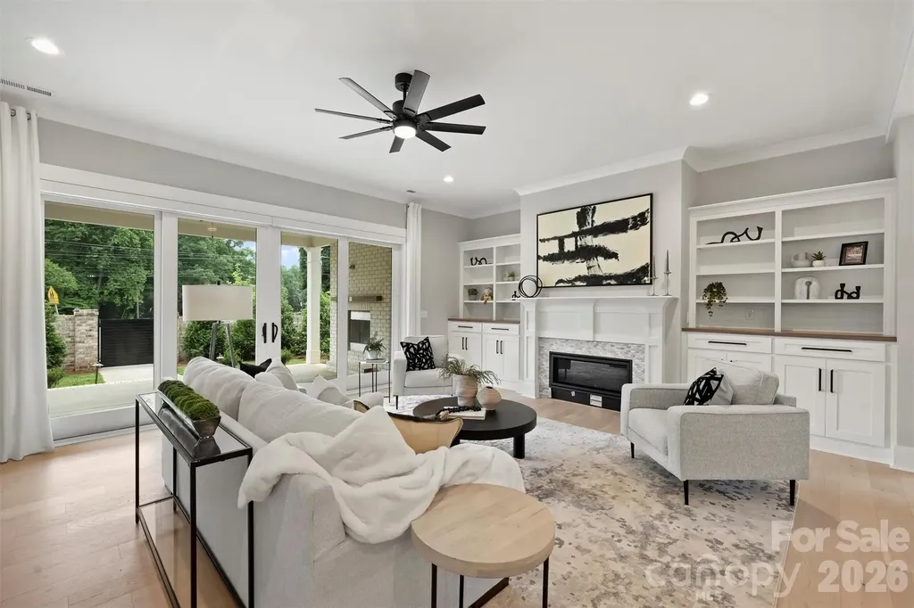 8163 Fairview Road Charlotte NC 28226
