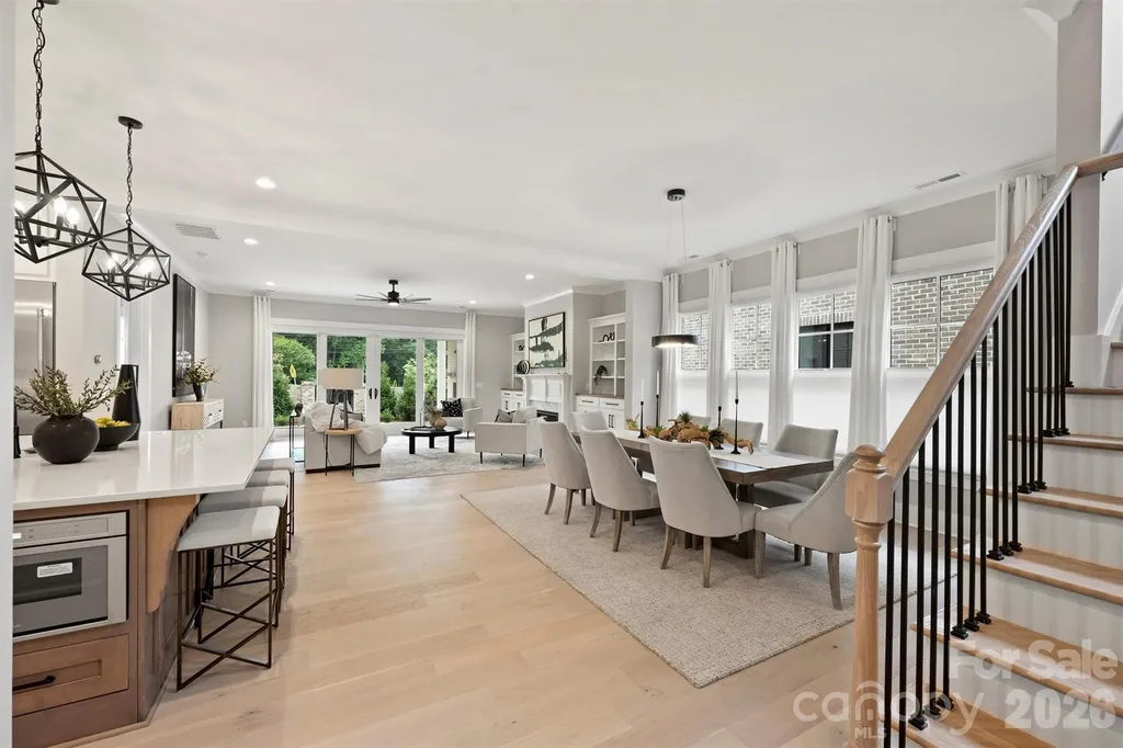 8163 Fairview Road Charlotte NC 28226