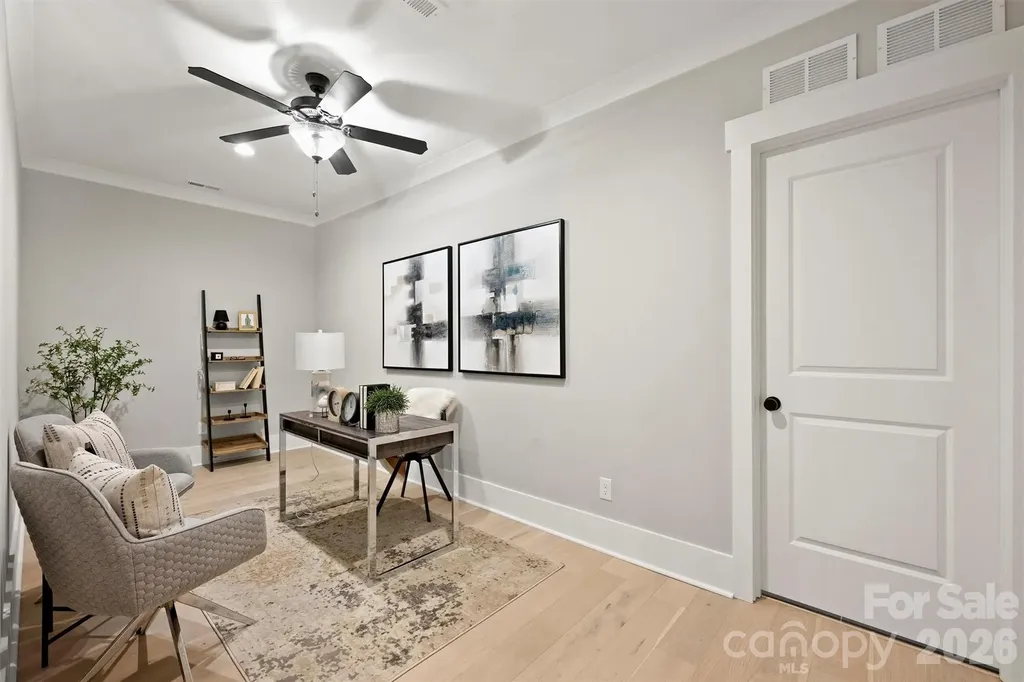 8163 Fairview Road Charlotte NC 28226