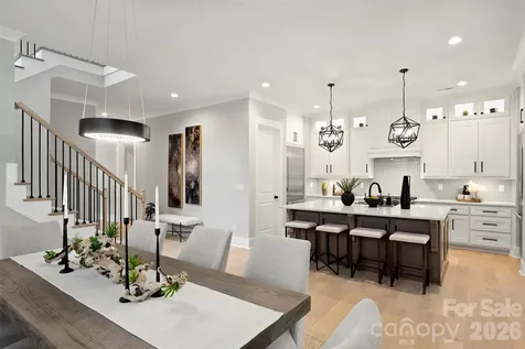 8163 Fairview Road Charlotte NC 28226