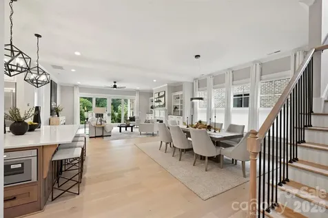 8163 Fairview Road Charlotte NC 28226