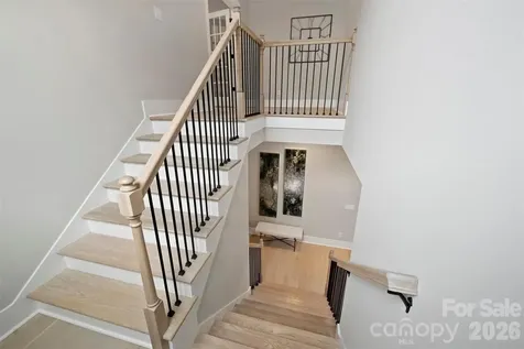 8163 Fairview Road Charlotte NC 28226