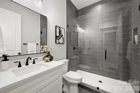 8163 Fairview Road Charlotte NC 28226