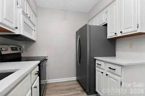5009 Sharon Road Charlotte NC 28210