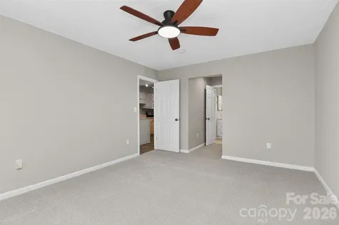 5009 Sharon Road Charlotte NC 28210