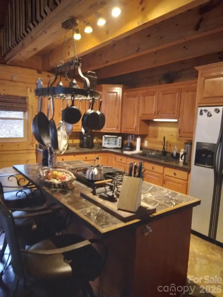 1694 Humpback Mountain Road Spruce Pine NC 28777