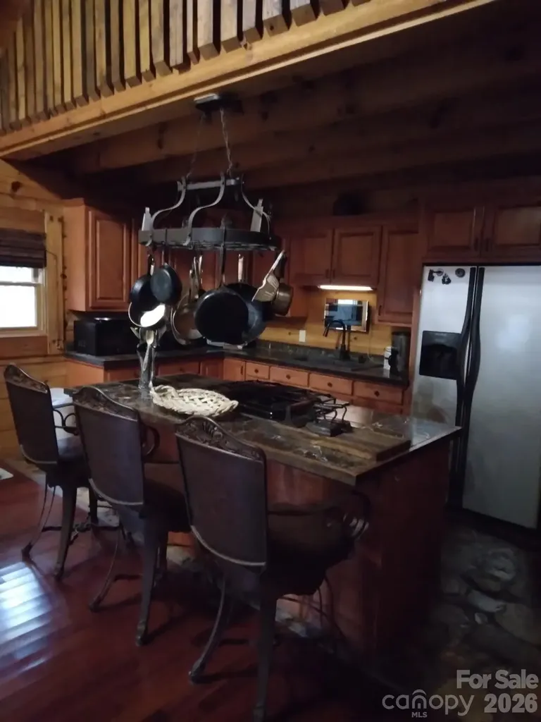 1694 Humpback Mountain Road Spruce Pine NC 28777