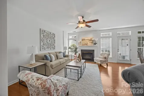 738 Naramore Street Davidson NC 28036