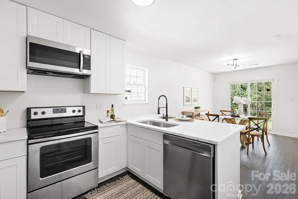 913 Tennyson Drive Charlotte NC 28208