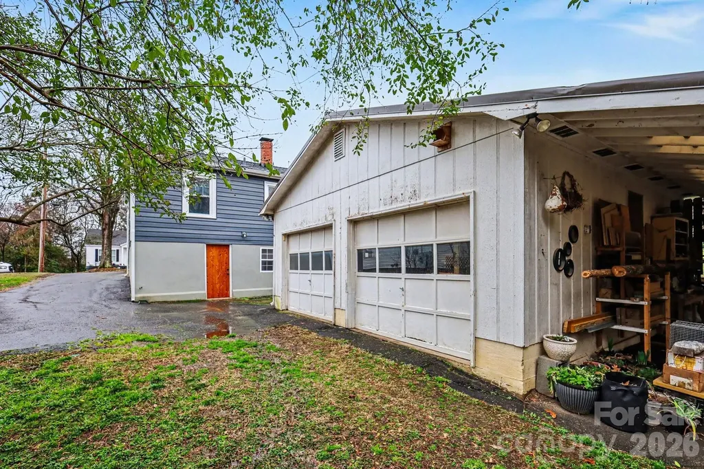 237 Jefferson Avenue NE Concord NC 28025