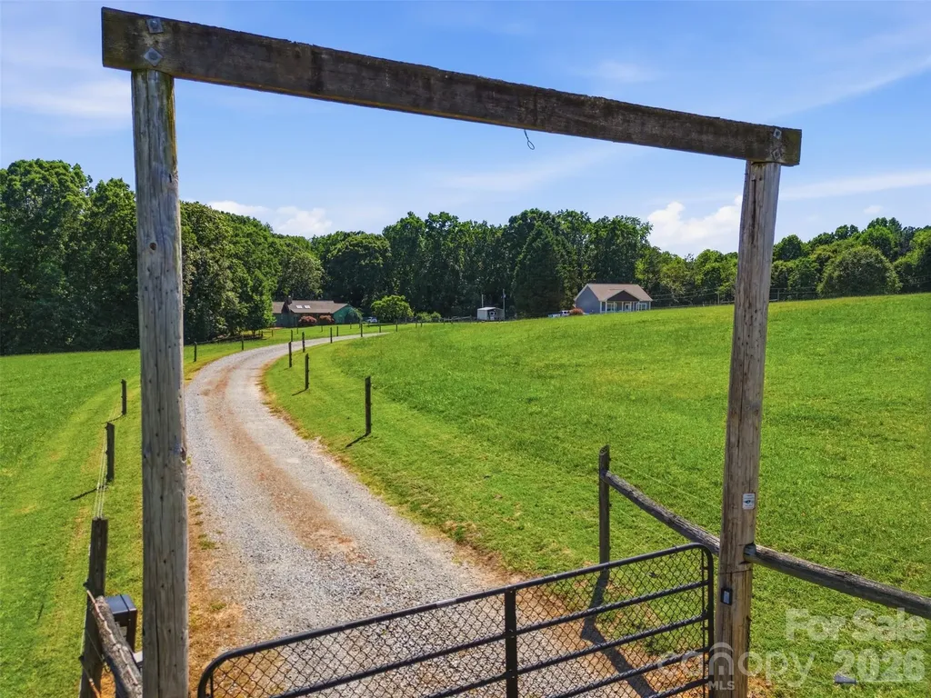 4242 John Ritchie Road Iron Station NC 28080