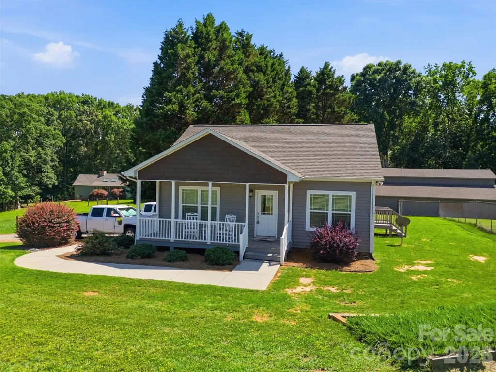 4242 John Ritchie Road Iron Station NC 28080